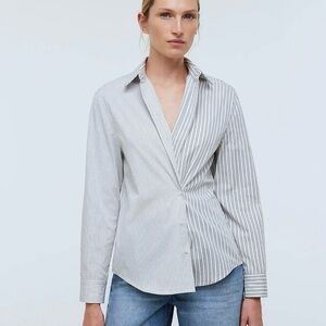 Madewell With-a-Twist Shirt in Signature Poplin